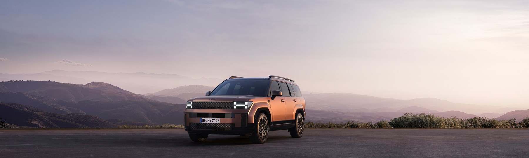 Hyundai SantaFe Exterior 2023 PHEV KV FRONT CORNER STILL