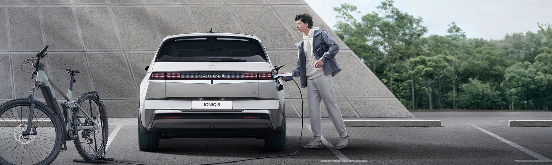 Hyundai IONIQ 5 Exterior 2024 Global-Key-Visual 16 ret